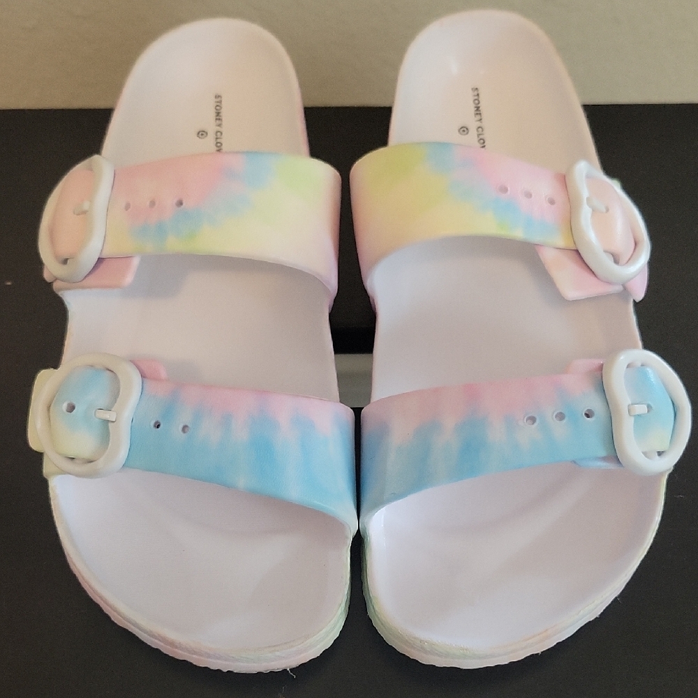 Size 6 women's Stoney Clover x Target vibrant pastel sandals
